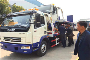 庄浪汽车道路救援拖车价格